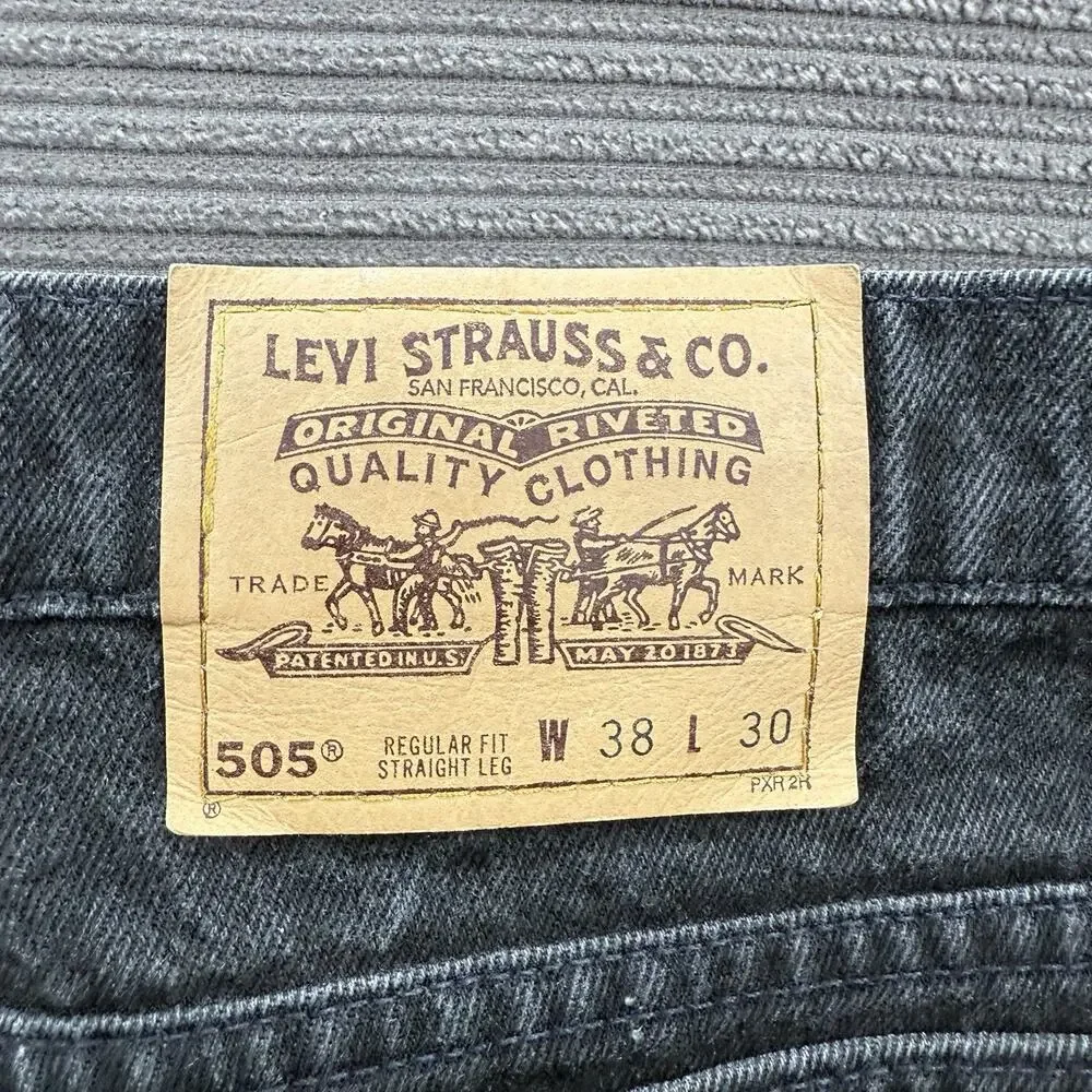 Levis please feel